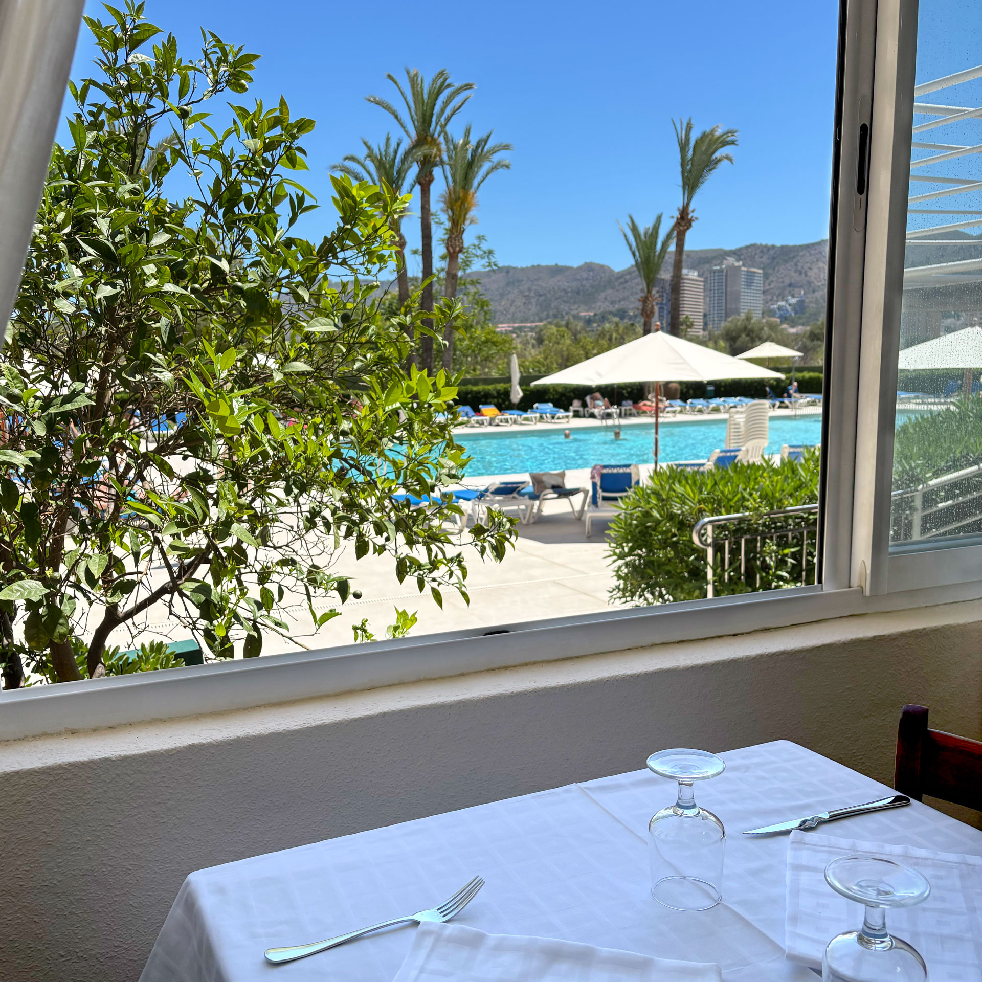 comedor-piscina